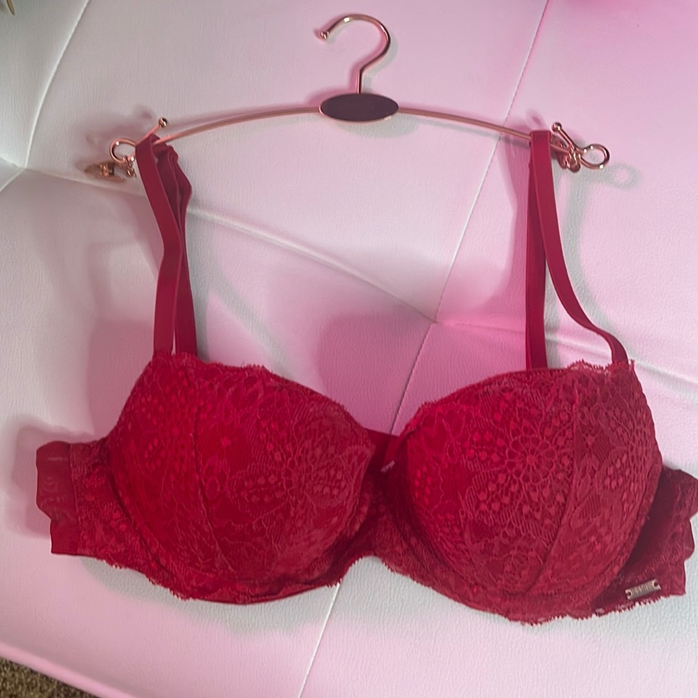 34B red lace bra